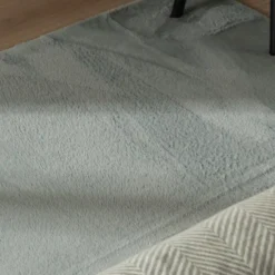 Flauschiger Läufer - Cozy Grün