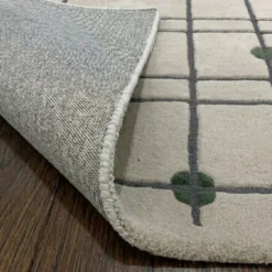 Geometrischer Teppich - Brunello Dots Grün
