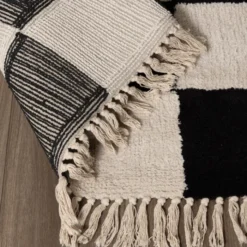 Teppich kariert - Blox Fringe schwarz weiß