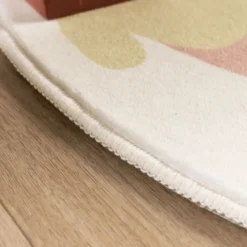 Waschbarer Kinderteppich - Berry Erdbeere Rosa