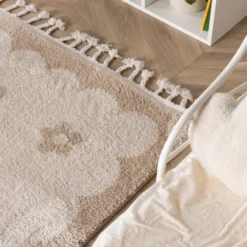 Waschbarer Kinderteppich - Moos Flower Creme